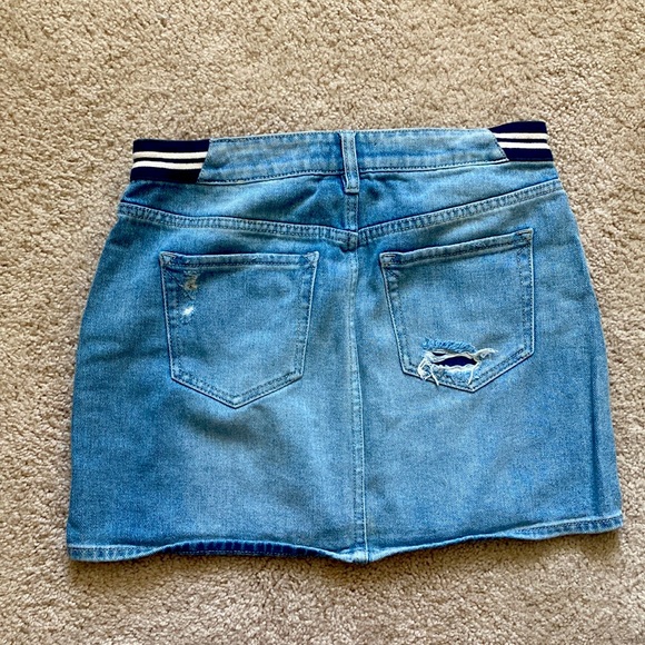 Kendall & Kylie Denim Skirt - Picture 2 of 4